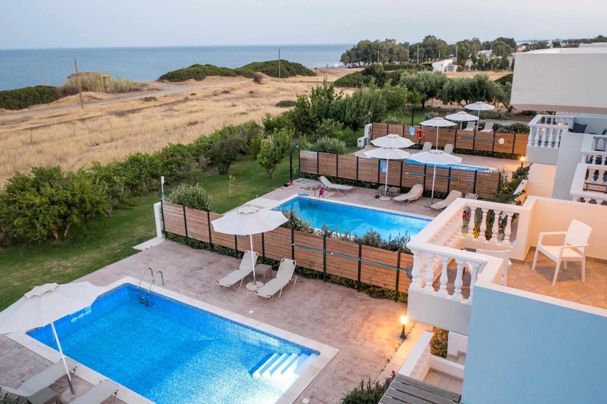 Rita Mare Seafront Villas Heated Pools Gennadi Exteriér fotografie